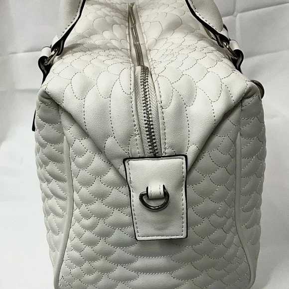 Betsy Johnson Satchel in white - Picture 6 of 6